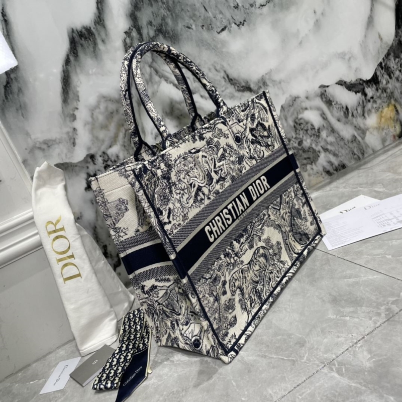 Dior Shopping Bags